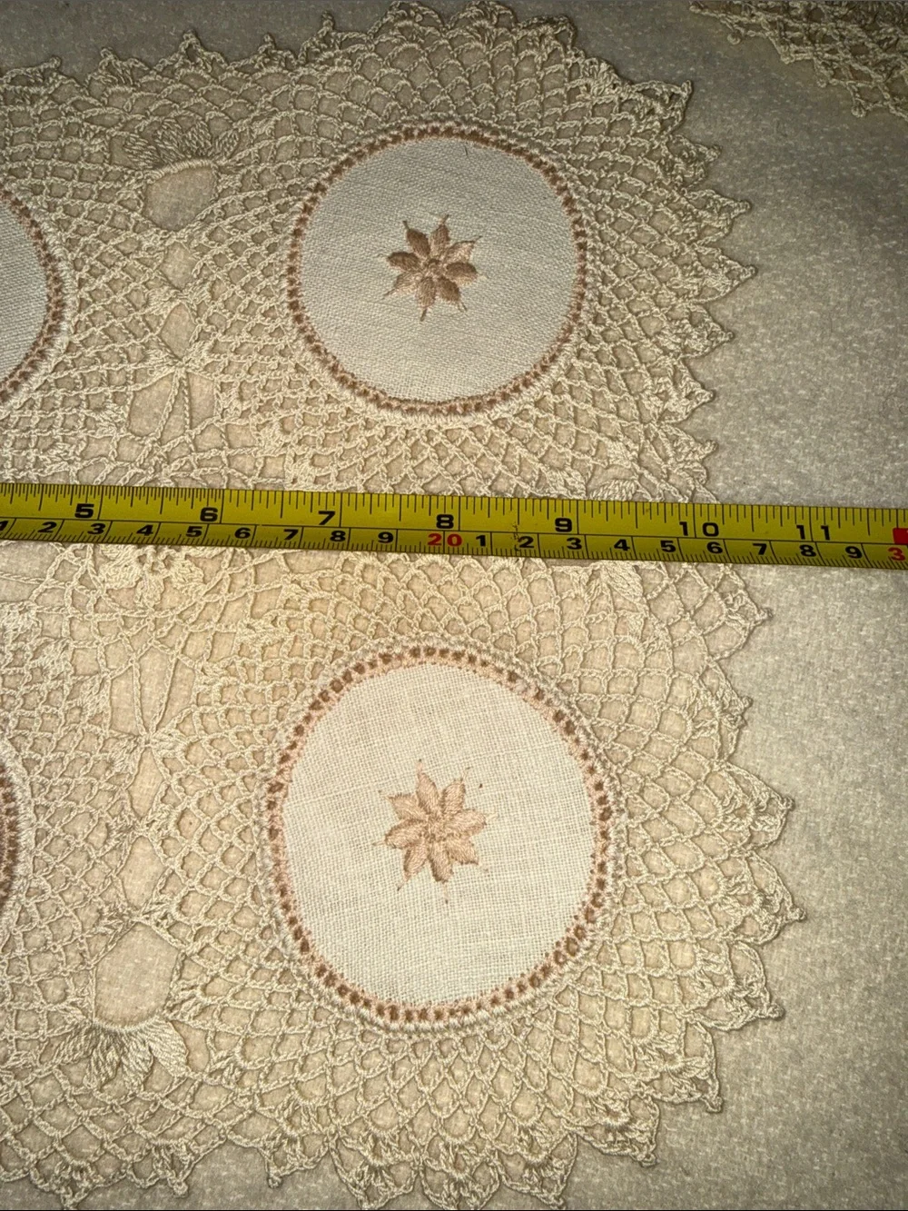 Vintage Handmade Cream Crochet Doily Table Runner, placemats & decorative rounds